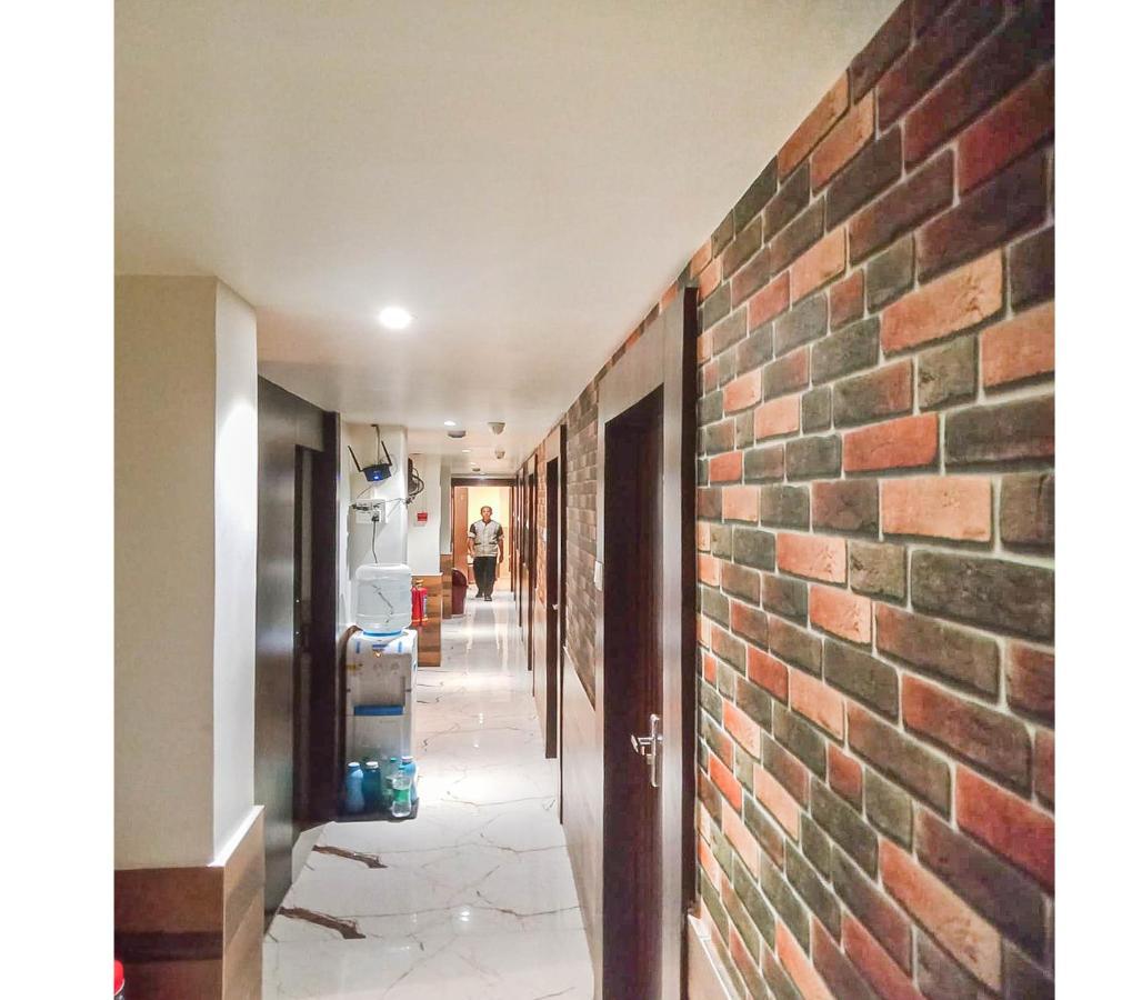 Gurukripa Nx Lodging By Wb Inn Thane Exterior photo